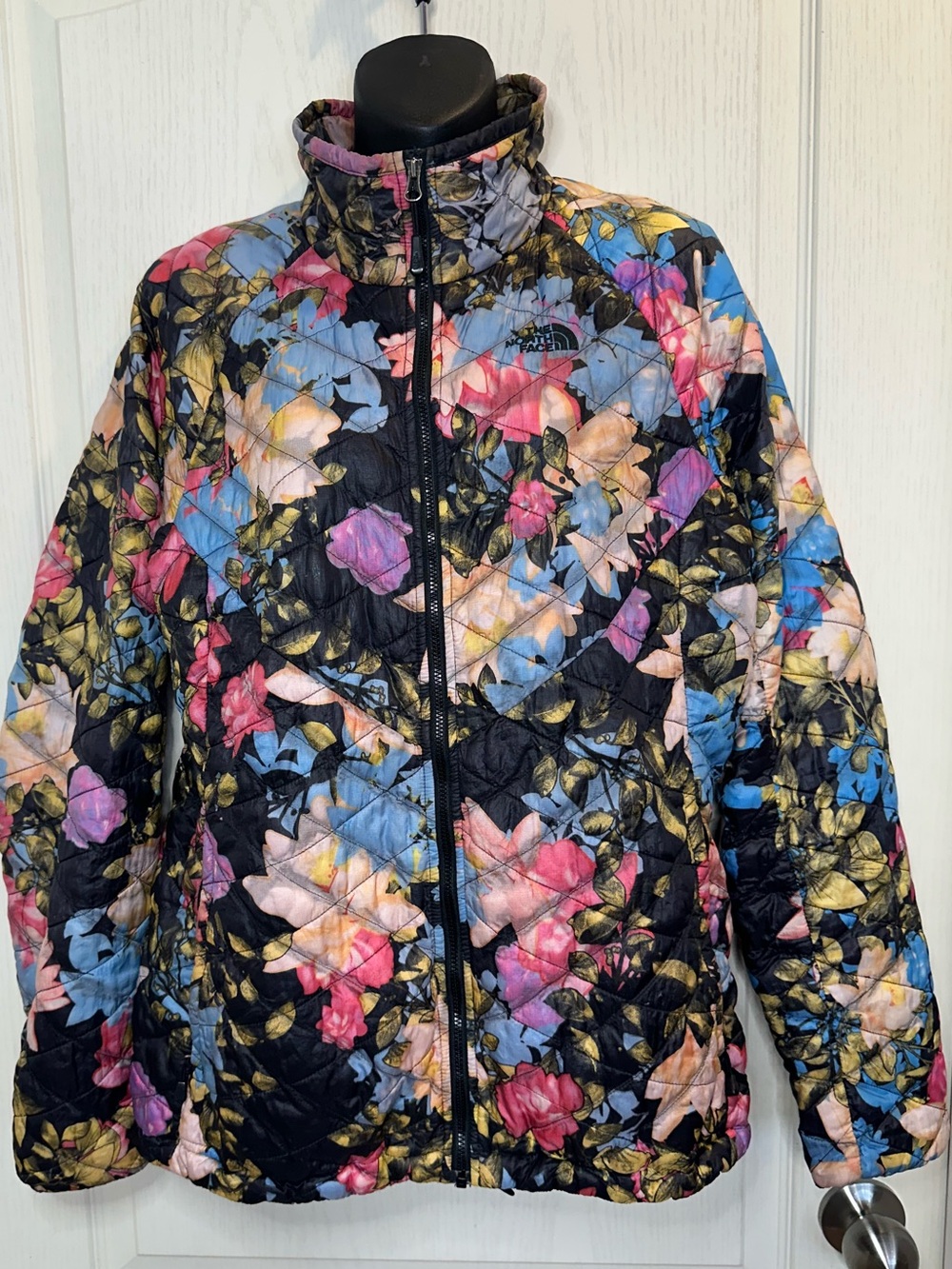 The North Face Women’s Quilted Floral Jacket - Black Multi